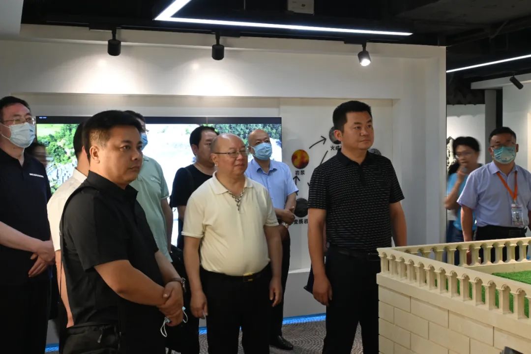 1663079733640249.jpg 2.jpg